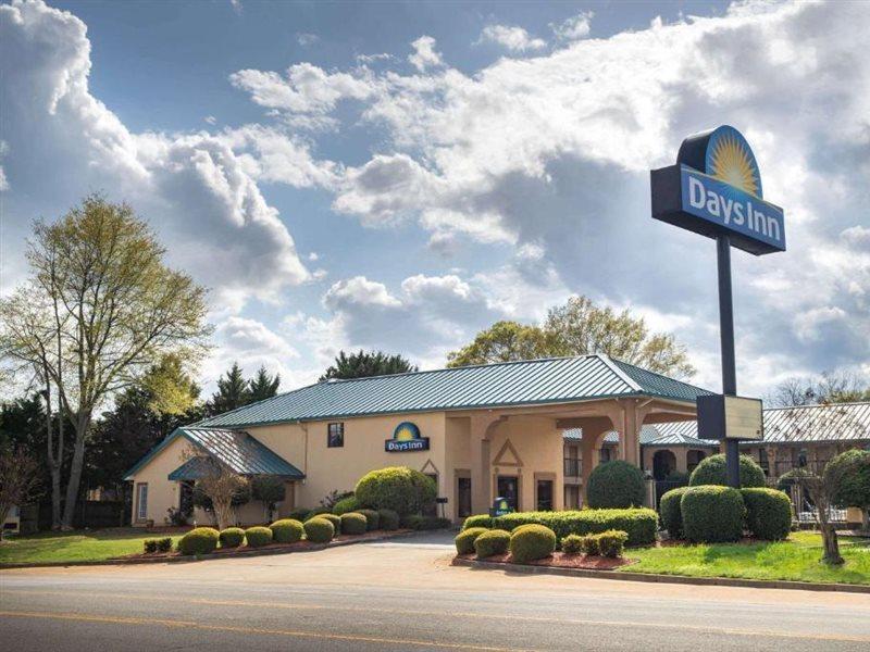 Days Inn By Wyndham Thomaston Exterior foto